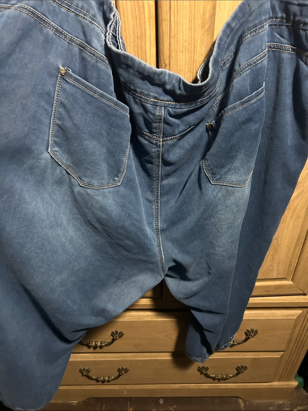 Capris - Picture 4 of 5